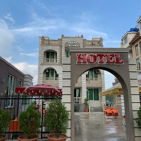 Gala Hotel Ureki Exteriör bild